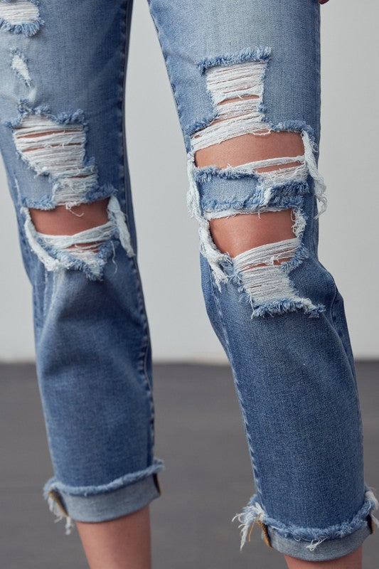 MID-RISE ANKLE BOYFRIEND JEANS